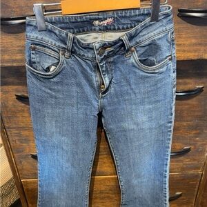 Wrangler Women's Straight Leg Blue Jeans